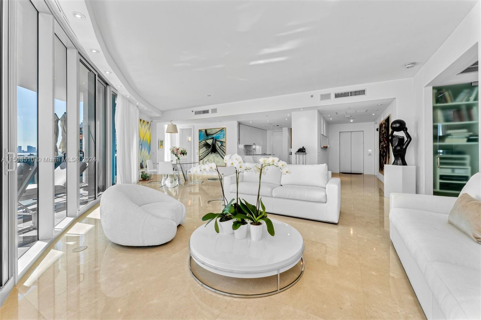 5959 Collins Ave 1102, Miami Beach, Florida 33140, 3 Bedrooms Bedrooms, ,4 BathroomsBathrooms,Residential,For Sale,5959 Collins Ave 1102,A11508510