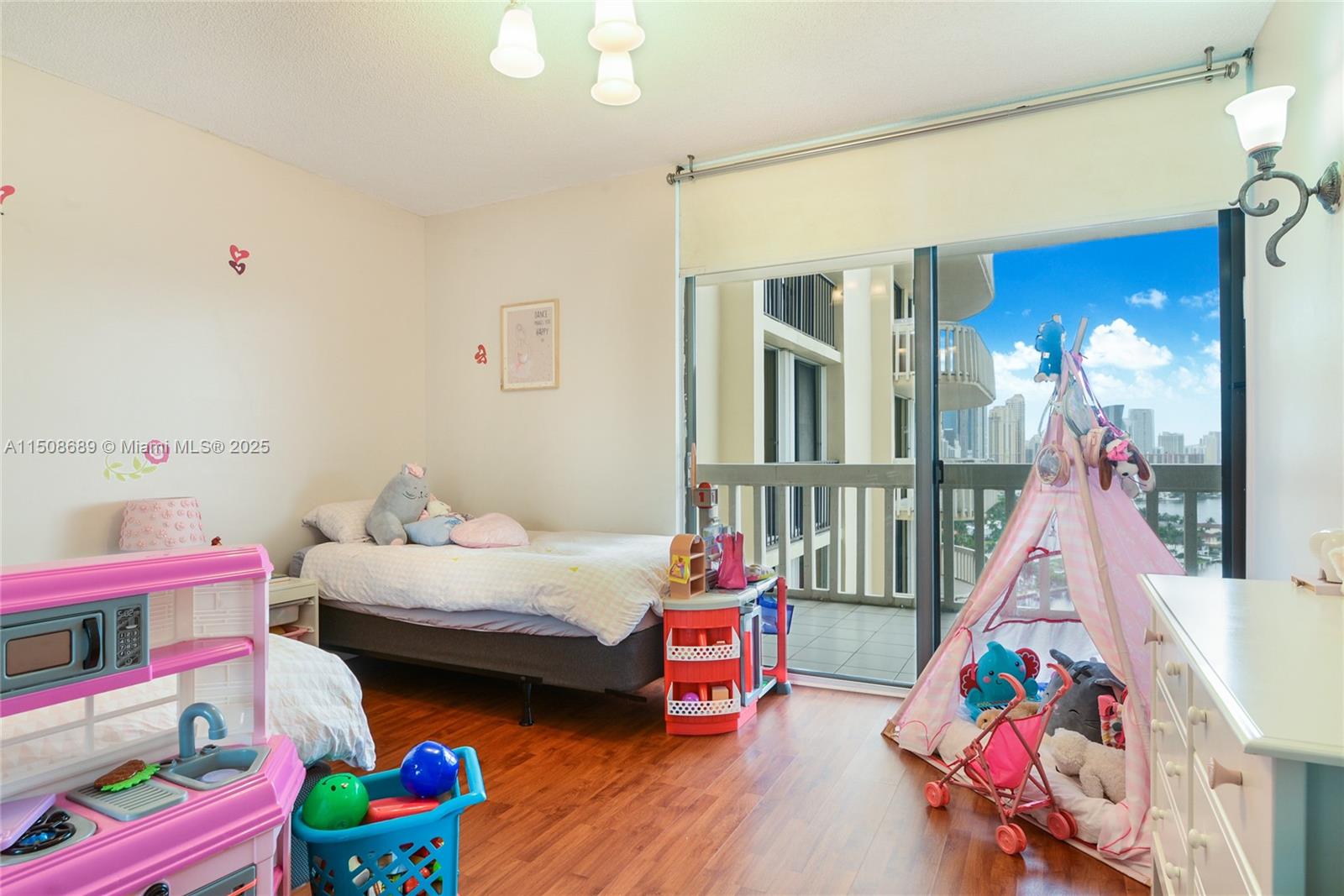 19355 Turnberry Way 19F, Aventura, Florida 33180, 2 Bedrooms Bedrooms, ,2 BathroomsBathrooms,Residential,For Sale,19355 Turnberry Way 19F,A11508689