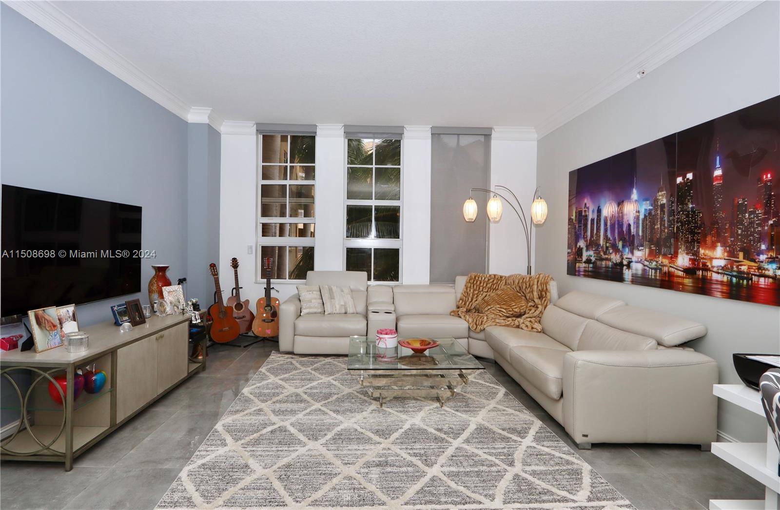 3001 185th St, Aventura, FL, 33180 United States, 1 Bedroom Bedrooms, ,1 BathroomBathrooms,Residential,For Sale,185th St,A11508698