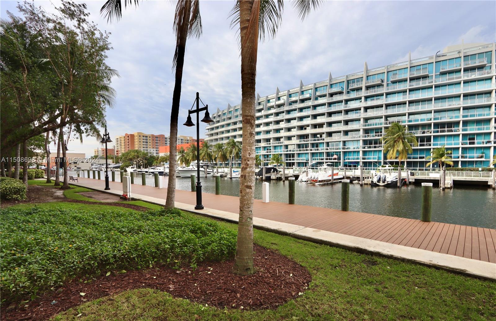 3001 185th St, Aventura, FL, 33180 United States, 1 Bedroom Bedrooms, ,1 BathroomBathrooms,Residential,For Sale,185th St,A11508698