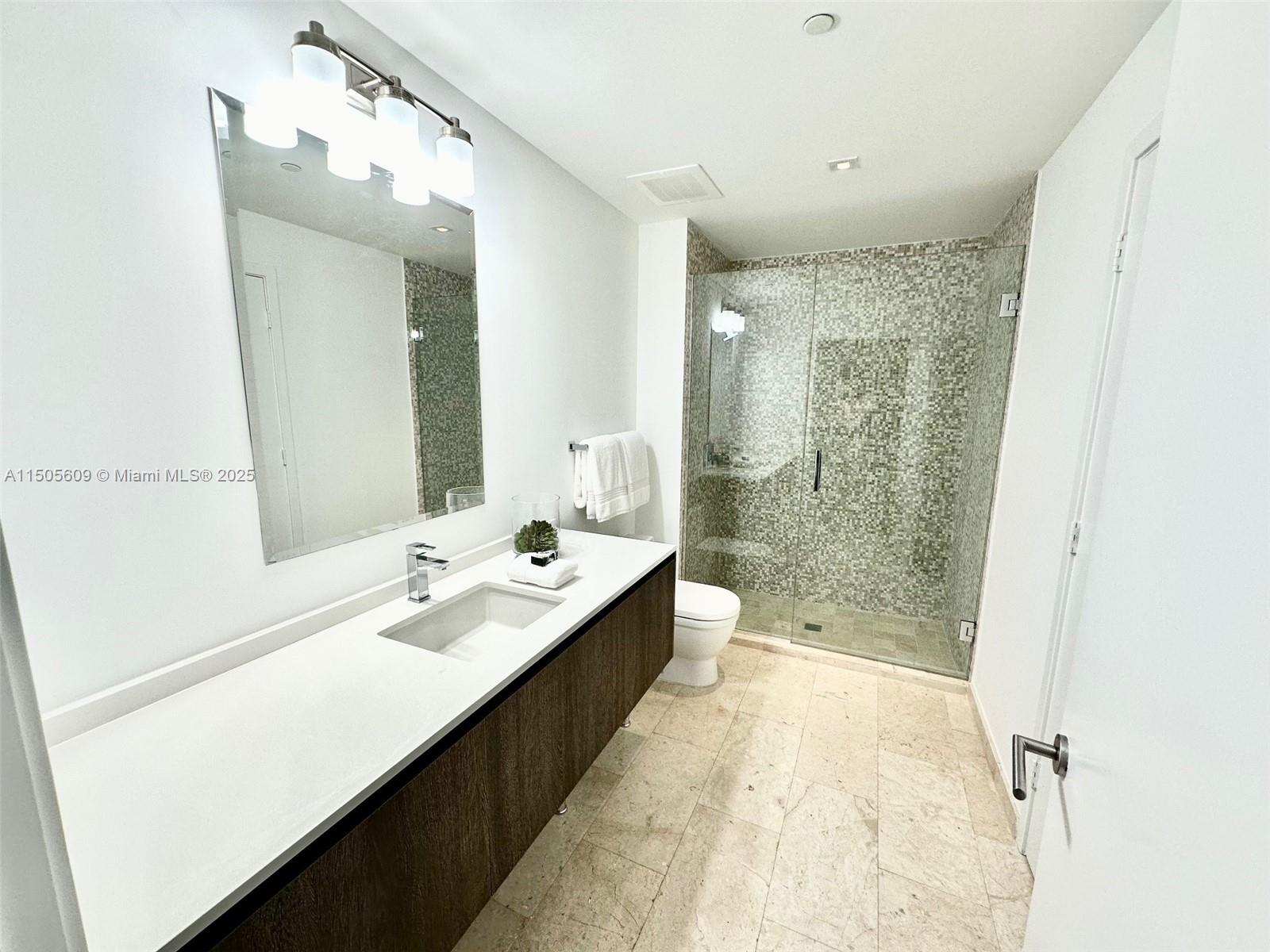 88 SW 7th St 1103, Miami, Florida 33130, 2 Bedrooms Bedrooms, ,2 BathroomsBathrooms,Residential,For Sale,88 SW 7th St 1103,A11505609