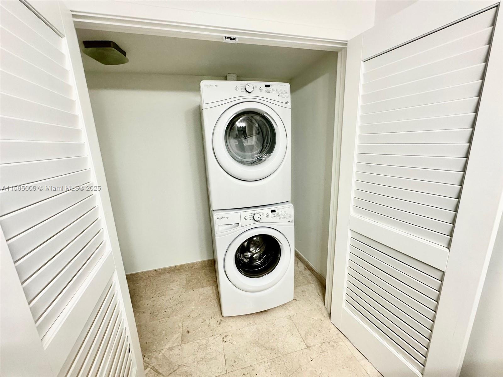 88 SW 7th St 1103, Miami, Florida 33130, 2 Bedrooms Bedrooms, ,2 BathroomsBathrooms,Residential,For Sale,88 SW 7th St 1103,A11505609