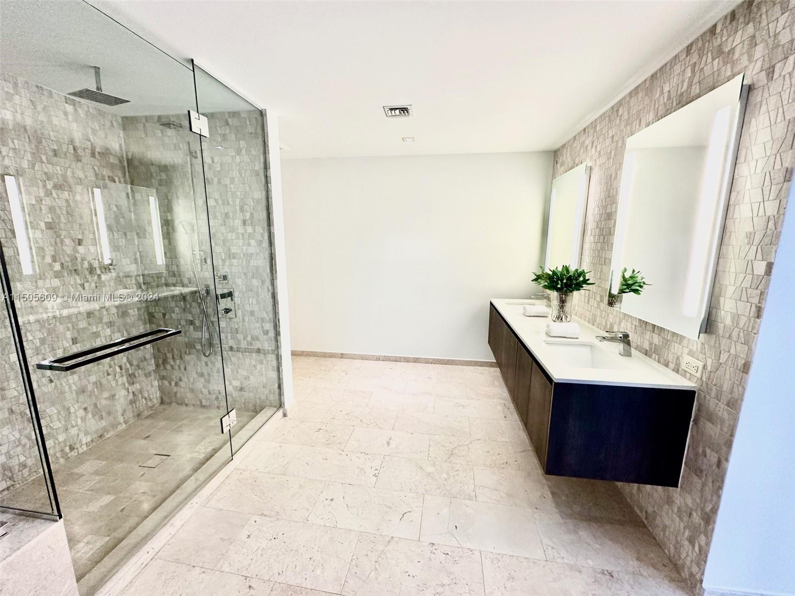 88 SW 7th St 1103, Miami, Florida 33130, 2 Bedrooms Bedrooms, ,2 BathroomsBathrooms,Residential,For Sale,88 SW 7th St 1103,A11505609