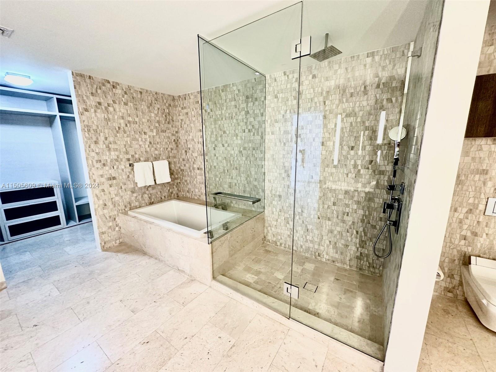 88 SW 7th St 1103, Miami, Florida 33130, 2 Bedrooms Bedrooms, ,2 BathroomsBathrooms,Residential,For Sale,88 SW 7th St 1103,A11505609