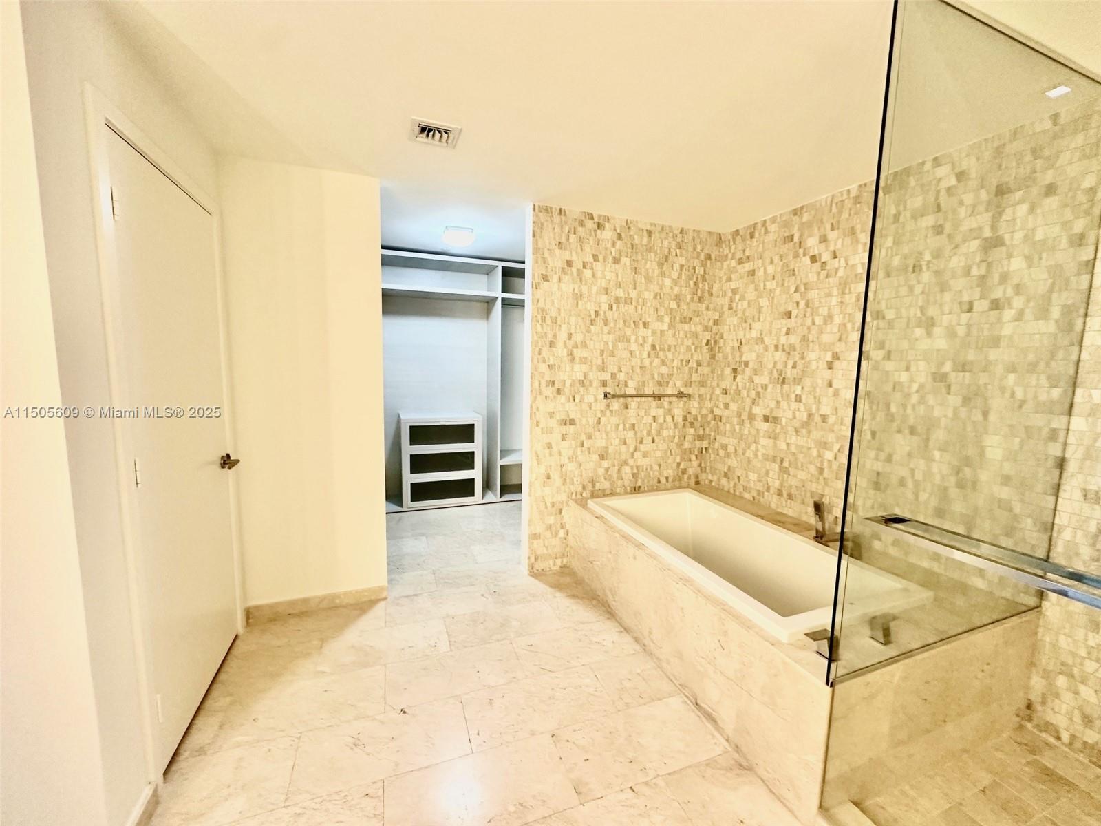 88 SW 7th St 1103, Miami, Florida 33130, 2 Bedrooms Bedrooms, ,2 BathroomsBathrooms,Residential,For Sale,88 SW 7th St 1103,A11505609