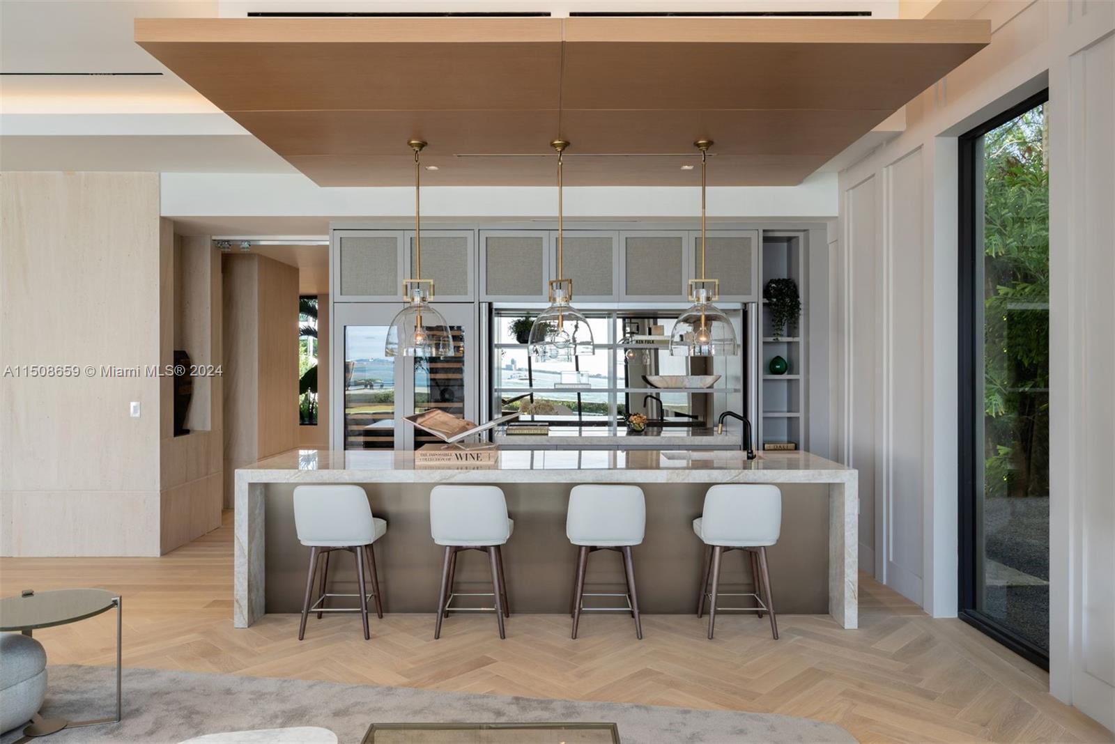 5310 N Bay Rd, Miami Beach, Florida 33140, 6 Bedrooms Bedrooms, ,8 BathroomsBathrooms,Residential,For Sale,5310 N Bay Rd,A11508659