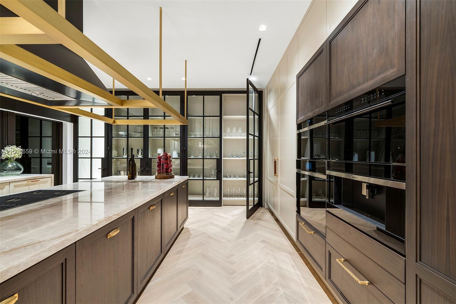 5310 N Bay Rd, Miami Beach, Florida 33140, 6 Bedrooms Bedrooms, ,8 BathroomsBathrooms,Residential,For Sale,5310 N Bay Rd,A11508659