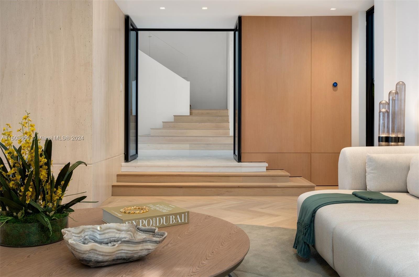 5310 N Bay Rd, Miami Beach, Florida 33140, 6 Bedrooms Bedrooms, ,8 BathroomsBathrooms,Residential,For Sale,5310 N Bay Rd,A11508659