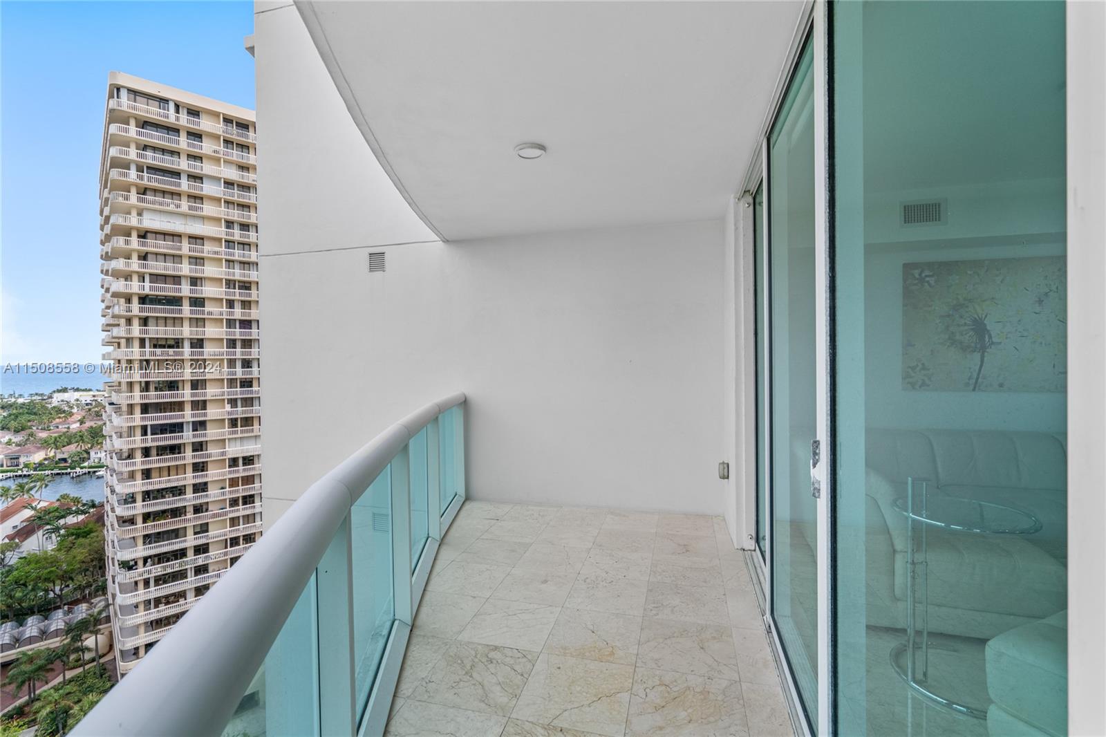 19400 Turnberry Way 1731, Aventura, Florida 33180, 3 Bedrooms Bedrooms, ,3 BathroomsBathrooms,Residentiallease,For Rent,19400 Turnberry Way 1731,A11508558