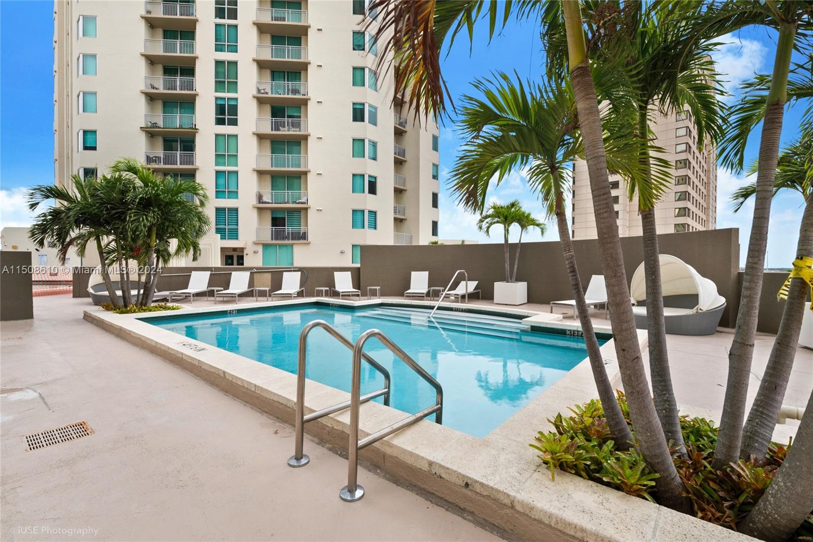 9055 SW 73rd Ct 804, Miami, Florida 33156, 1 Bedroom Bedrooms, ,1 BathroomBathrooms,Residential,For Sale,9055 SW 73rd Ct 804,A11508610