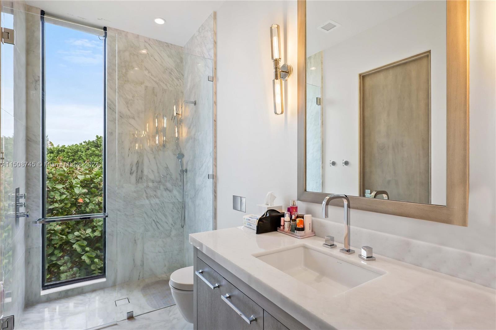 2004 Bay Dr, Pompano Beach, FL, 33062 United States, 6 Bedrooms Bedrooms, ,6 BathroomsBathrooms,Residential,For Sale,Bay Dr,A11508745