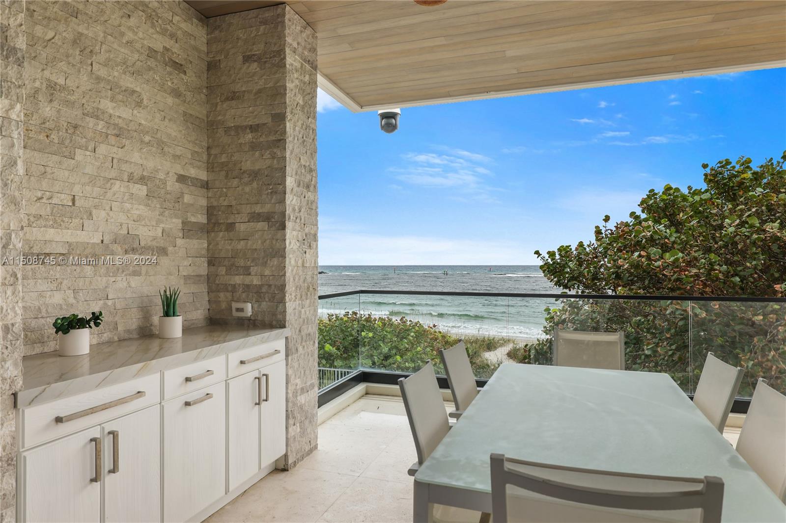 2004 Bay Dr, Pompano Beach, FL, 33062 United States, 6 Bedrooms Bedrooms, ,6 BathroomsBathrooms,Residential,For Sale,Bay Dr,A11508745
