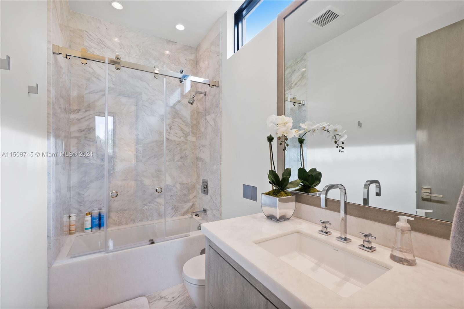 2004 Bay Dr, Pompano Beach, FL, 33062 United States, 6 Bedrooms Bedrooms, ,6 BathroomsBathrooms,Residential,For Sale,Bay Dr,A11508745