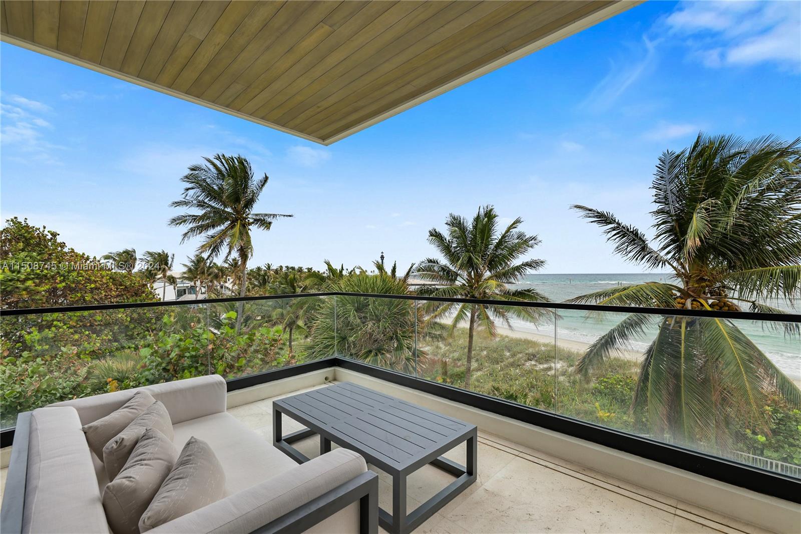 2004 Bay Dr, Pompano Beach, FL, 33062 United States, 6 Bedrooms Bedrooms, ,6 BathroomsBathrooms,Residential,For Sale,Bay Dr,A11508745