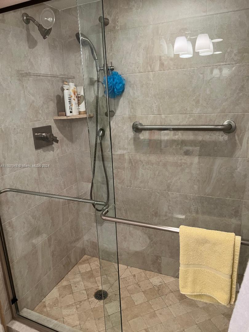 1920 S Ocean Dr 6B, Hallandale Beach, Florida 33009, 2 Bedrooms Bedrooms, ,2 BathroomsBathrooms,Residential,For Sale,1920 S Ocean Dr 6B,A11507948