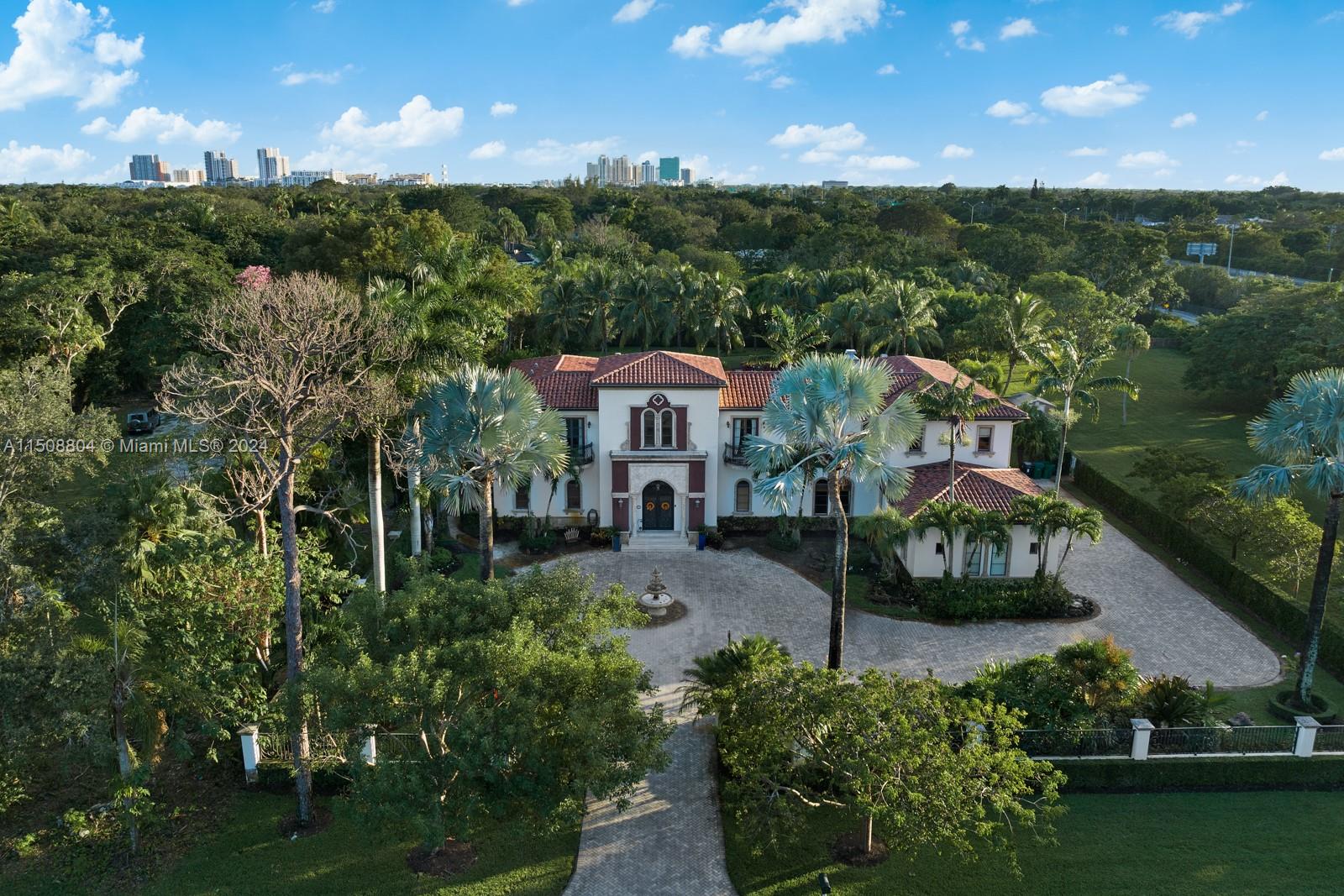 7538 SW 64th St, South Miami, FL 33143, 7 Bedrooms Bedrooms, ,6 BathroomsBathrooms,Residential,For Sale,64th St,A11508804