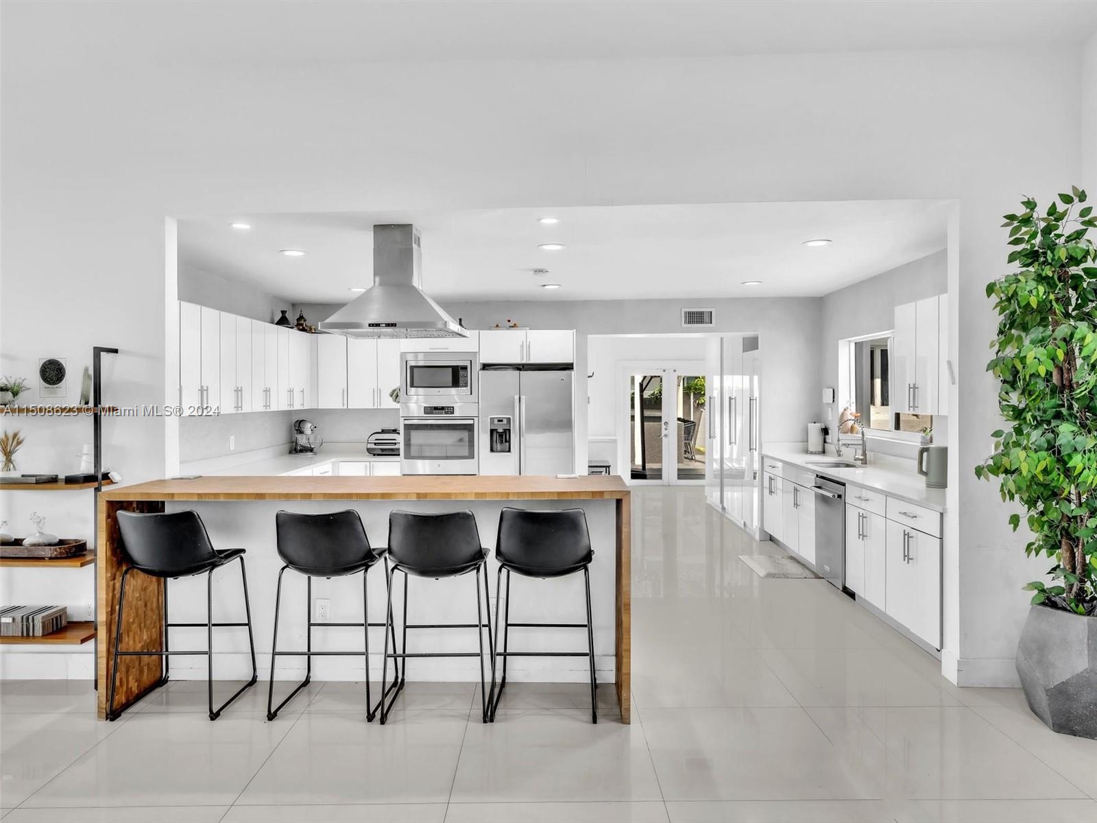 19525 NE 22nd Ave, Miami, Florida 33180, 4 Bedrooms Bedrooms, ,3 BathroomsBathrooms,Residential,For Sale,19525 NE 22nd Ave,A11508623