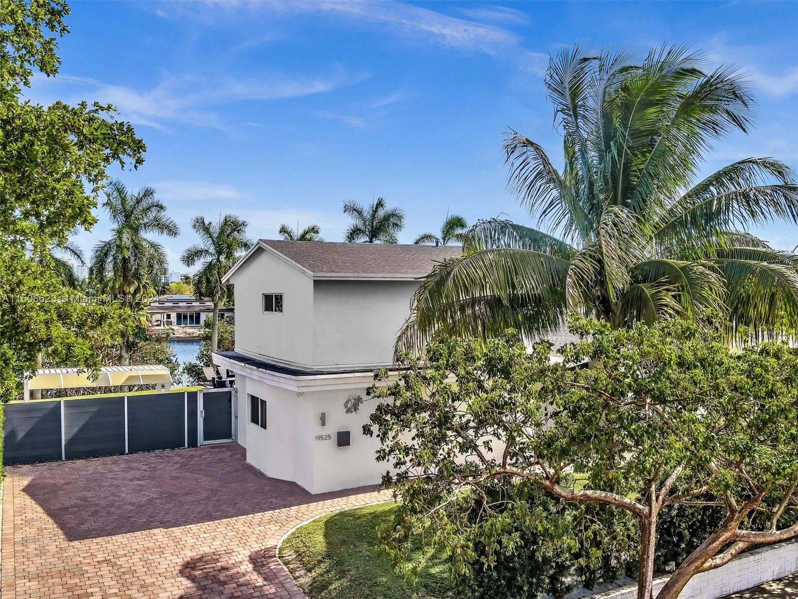 19525 NE 22nd Ave, Miami, Florida 33180, 4 Bedrooms Bedrooms, ,3 BathroomsBathrooms,Residential,For Sale,19525 NE 22nd Ave,A11508623