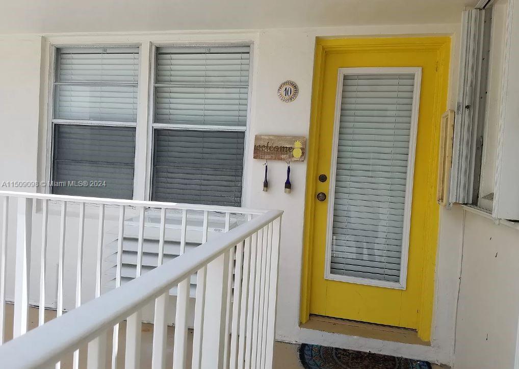 309 Crocus Ter 10, Hollywood, Florida 33019, ,1 BathroomBathrooms,Residential,For Sale,309 Crocus Ter 10,A11509098