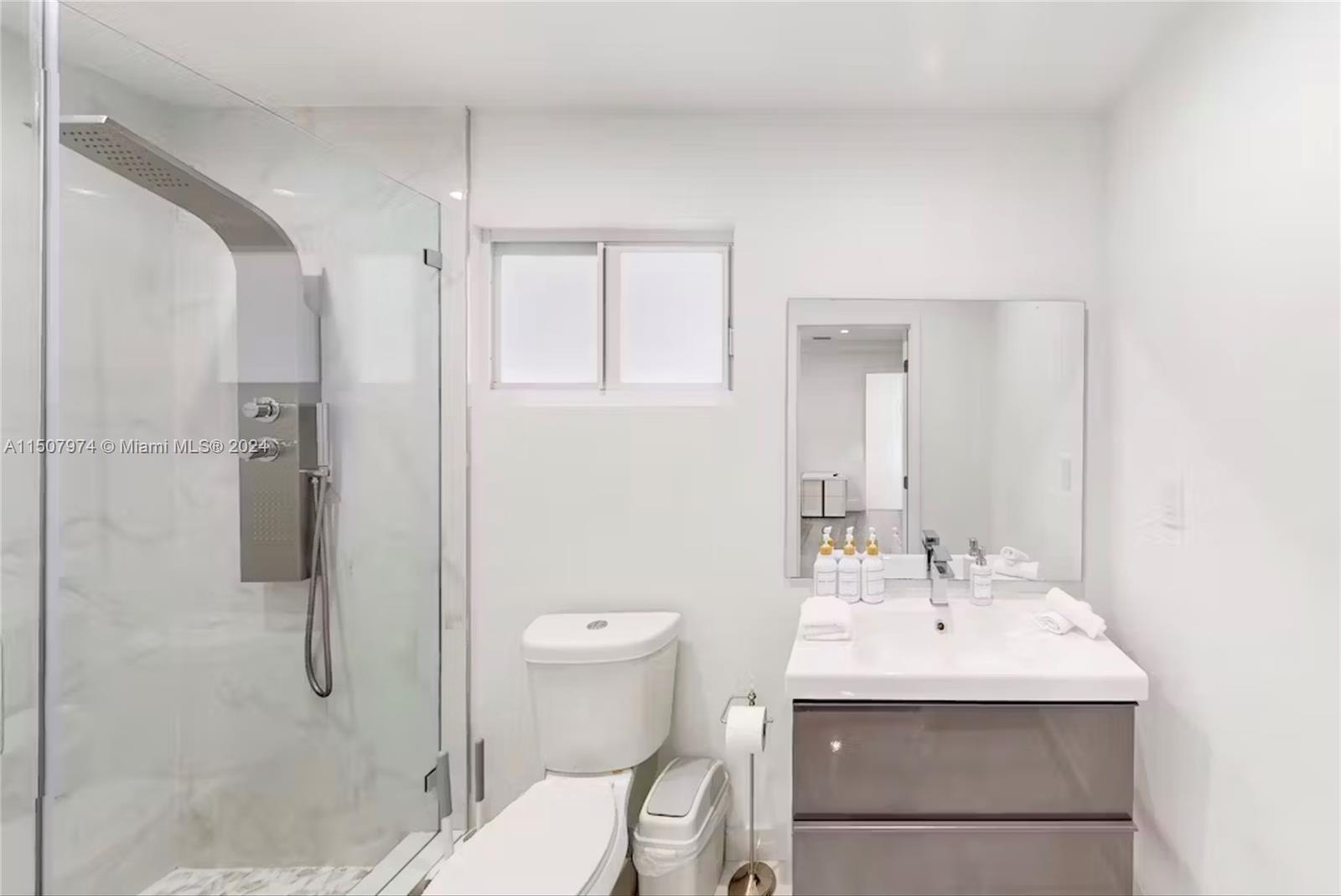 700 NW 9th Ct, Hallandale Beach, Florida 33009, 5 Bedrooms Bedrooms, ,3 BathroomsBathrooms,Residential,For Sale,700 NW 9th Ct,A11507974