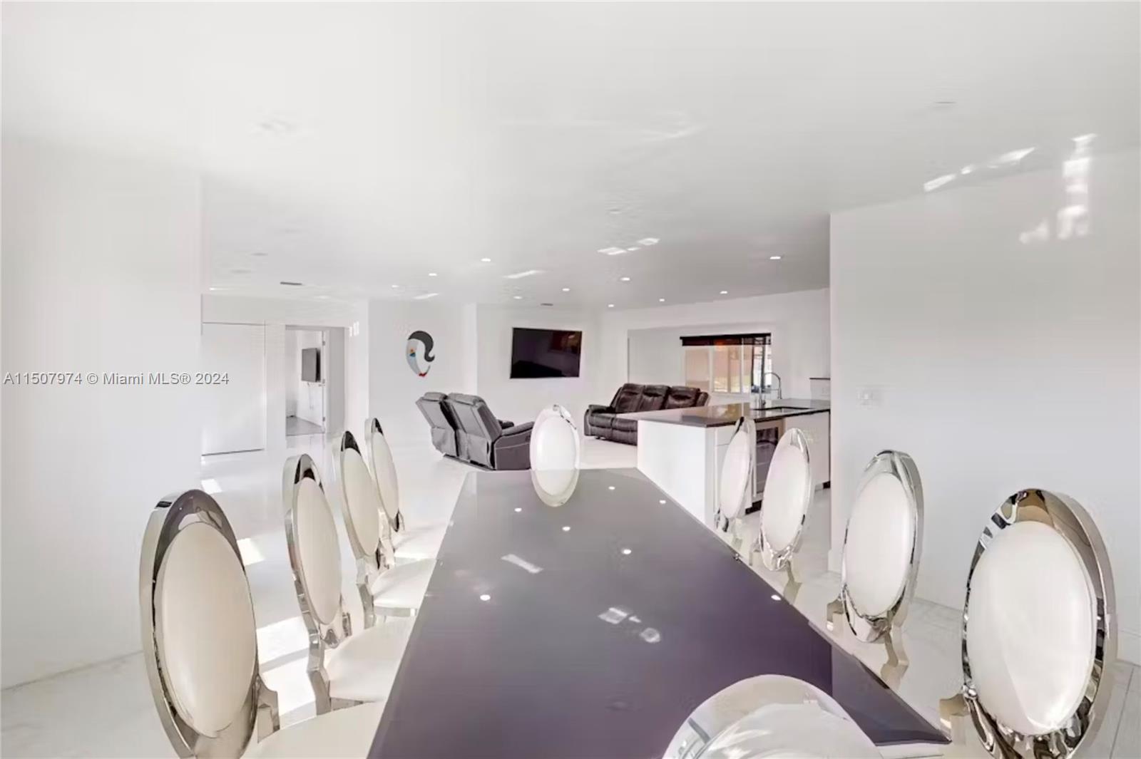 700 NW 9th Ct, Hallandale Beach, Florida 33009, 5 Bedrooms Bedrooms, ,3 BathroomsBathrooms,Residential,For Sale,700 NW 9th Ct,A11507974