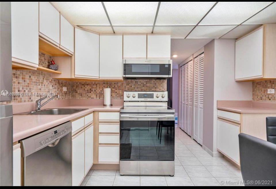 251 174th St, Sunny Isles Beach, FL, 33160 United States, 2 Bedrooms Bedrooms, ,2 BathroomsBathrooms,Residential,For Sale,174th St,A11500986