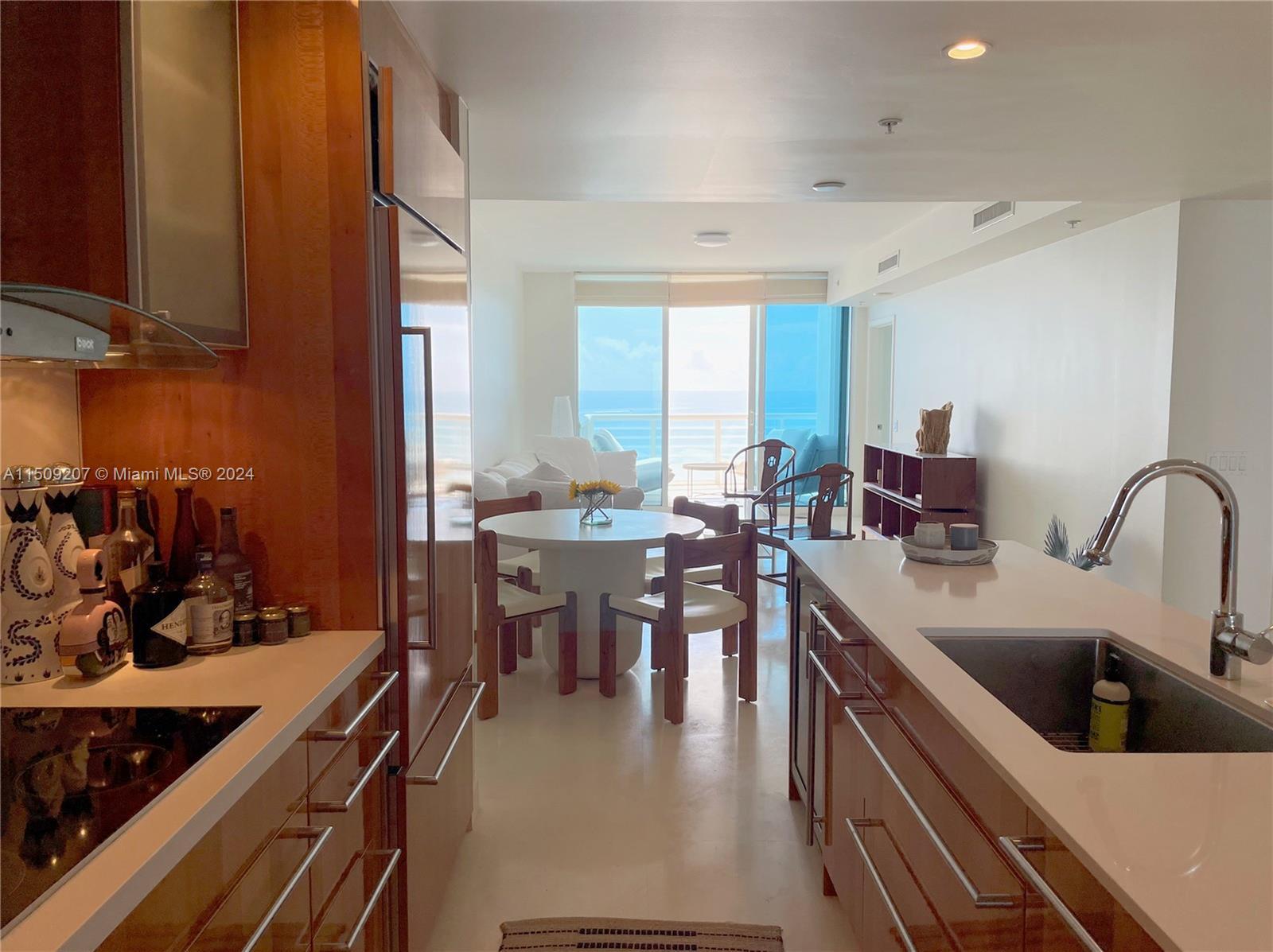 3801 Collins Ave 1004, Miami Beach, Florida 33140, 2 Bedrooms Bedrooms, ,2 BathroomsBathrooms,Residentiallease,For Rent,3801 Collins Ave 1004,A11509207