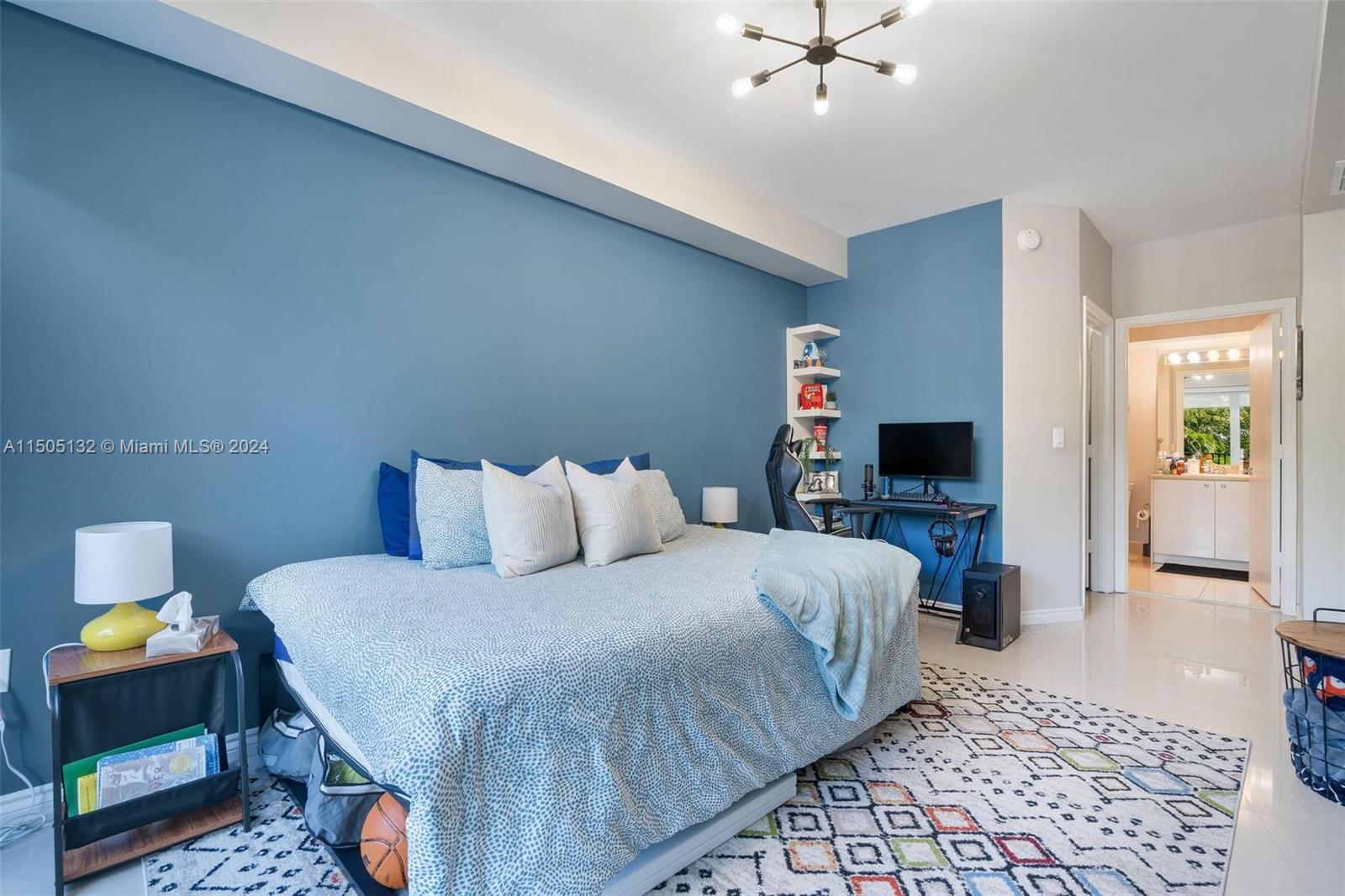 20000 Country Club Dr, Aventura, FL, 33180 United States, 3 Bedrooms Bedrooms, ,3 BathroomsBathrooms,Residential,For Sale,Country Club Dr,A11505132