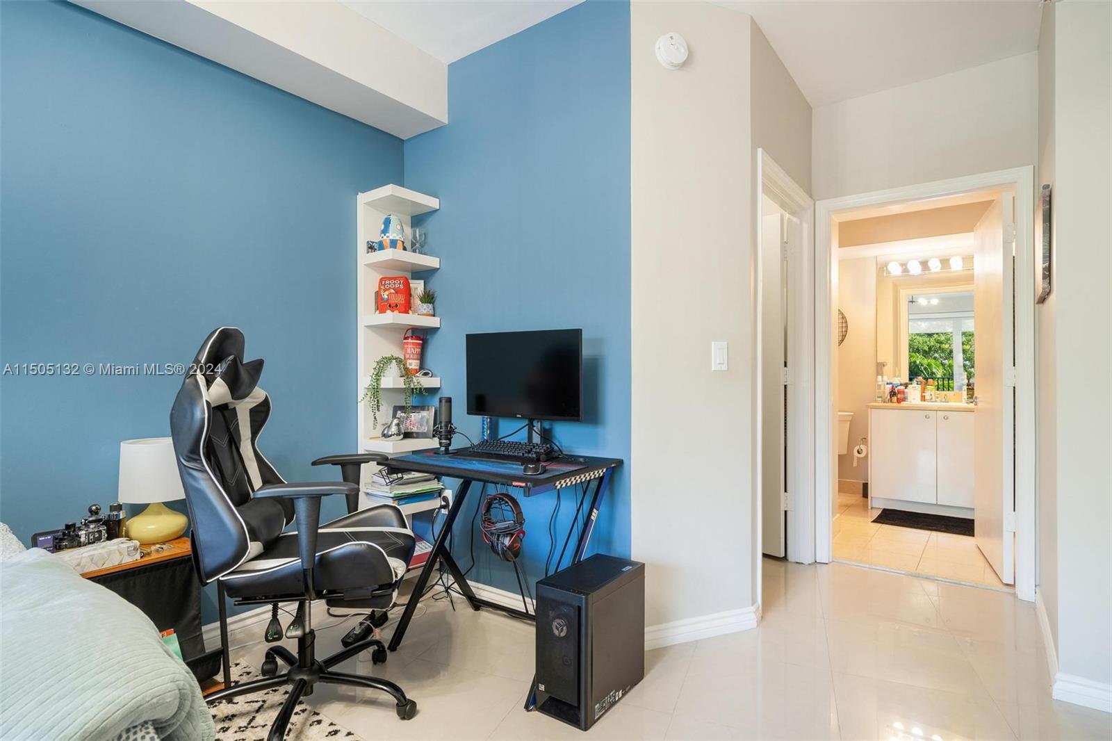 20000 Country Club Dr, Aventura, FL, 33180 United States, 3 Bedrooms Bedrooms, ,3 BathroomsBathrooms,Residential,For Sale,Country Club Dr,A11505132