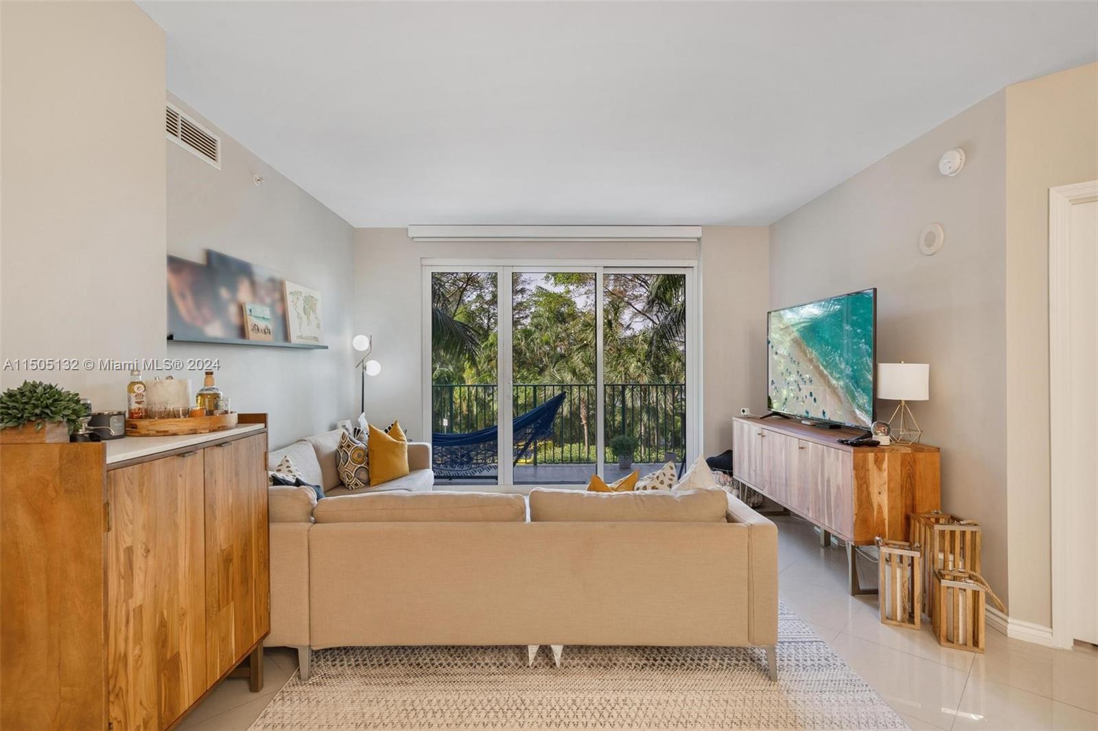 20000 Country Club Dr, Aventura, FL, 33180 United States, 3 Bedrooms Bedrooms, ,3 BathroomsBathrooms,Residential,For Sale,Country Club Dr,A11505132