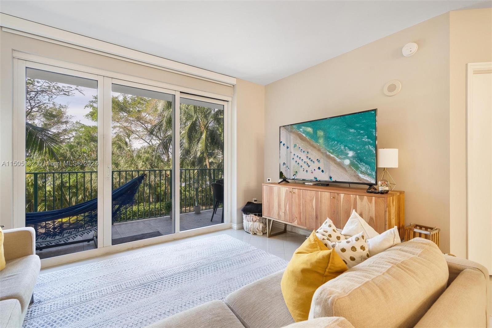 20000 Country Club Dr, Aventura, FL, 33180 United States, 3 Bedrooms Bedrooms, ,3 BathroomsBathrooms,Residential,For Sale,Country Club Dr,A11505132