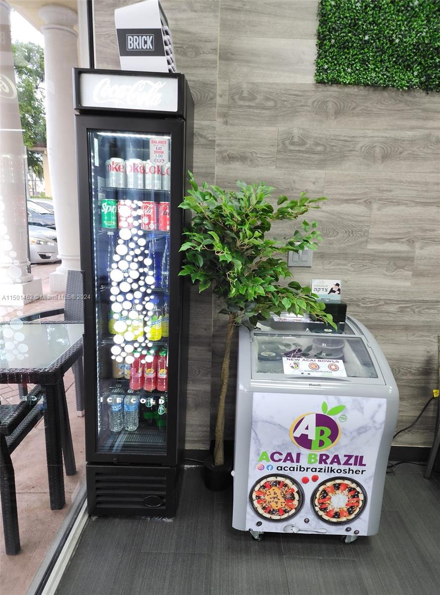 Coffee Shop Stirling Rd, Hollywood, Florida 33020, ,Businessopportunity,For Sale,Coffee Shop Stirling Rd,A11501462