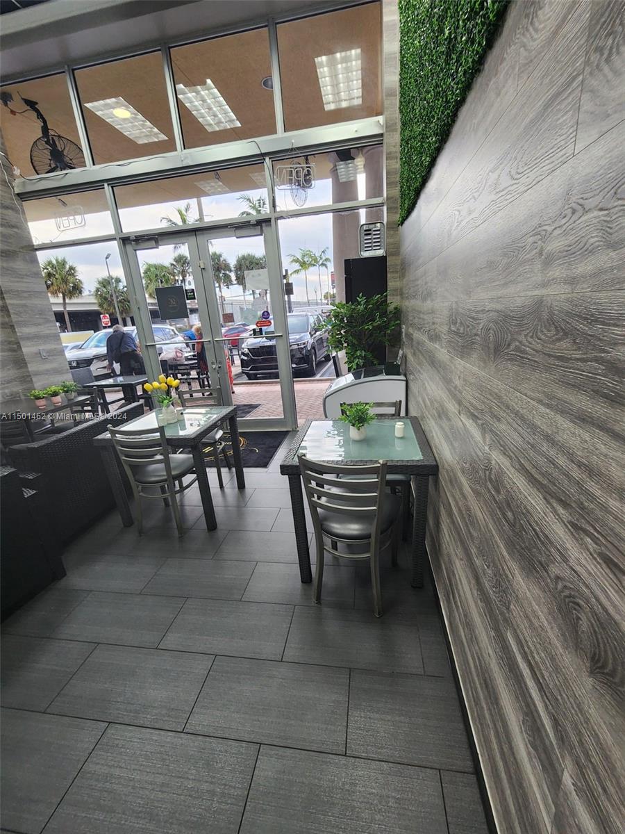 Coffee Shop Stirling Rd, Hollywood, Florida 33020, ,Businessopportunity,For Sale,Coffee Shop Stirling Rd,A11501462