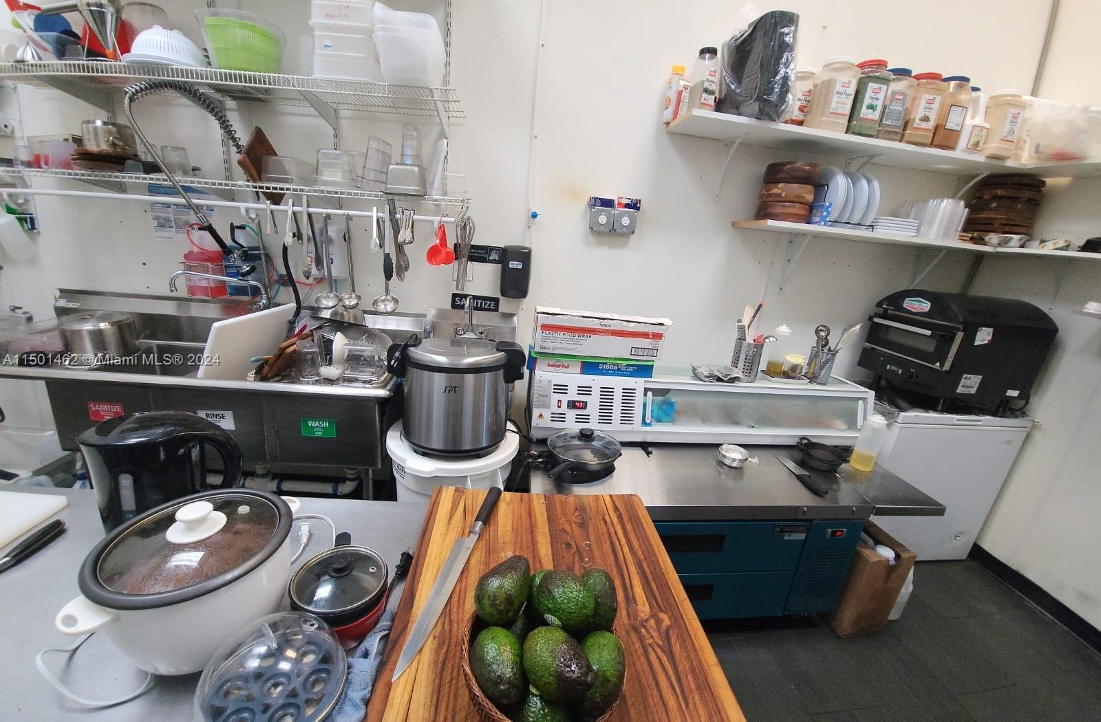 Coffee Shop Stirling Rd, Hollywood, Florida 33020, ,Businessopportunity,For Sale,Coffee Shop Stirling Rd,A11501462