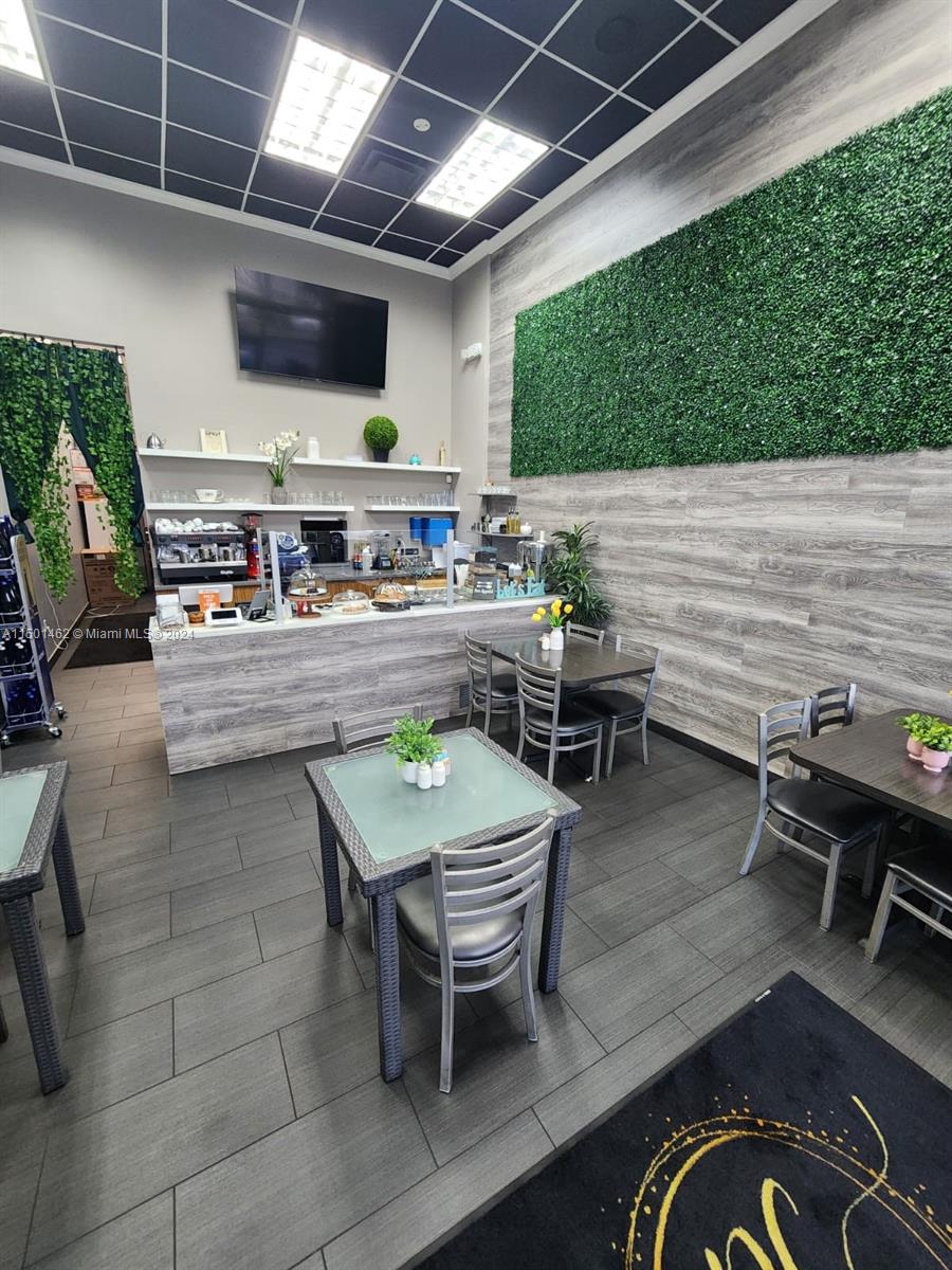 Coffee Shop Stirling Rd, Hollywood, Florida 33020, ,Businessopportunity,For Sale,Coffee Shop Stirling Rd,A11501462