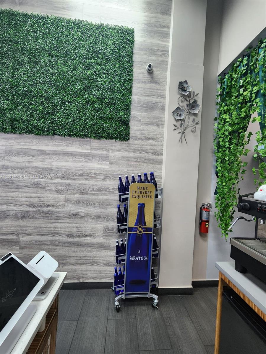 Coffee Shop Stirling Rd, Hollywood, Florida 33020, ,Businessopportunity,For Sale,Coffee Shop Stirling Rd,A11501462