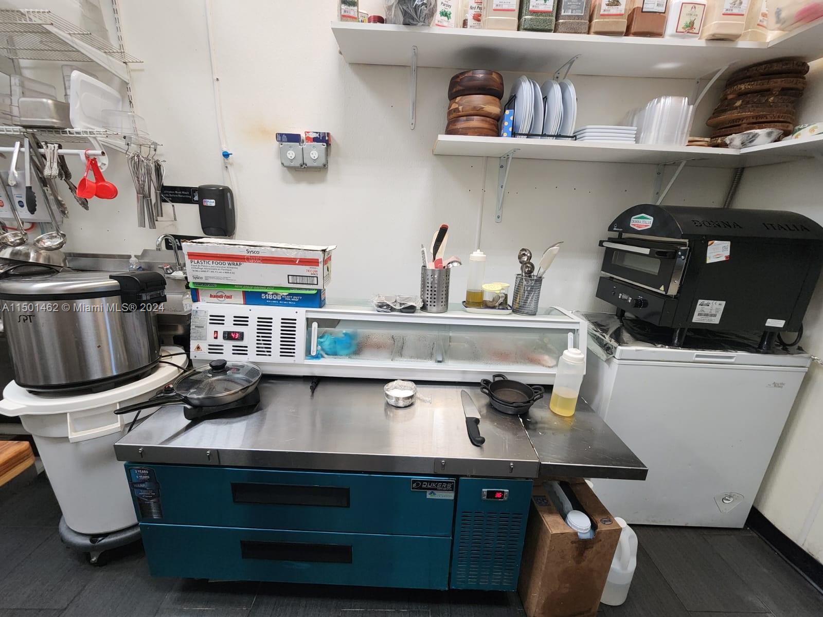 Coffee Shop Stirling Rd, Hollywood, Florida 33020, ,Businessopportunity,For Sale,Coffee Shop Stirling Rd,A11501462