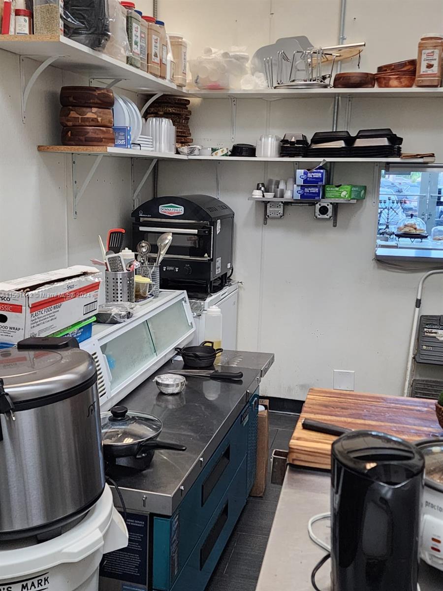 Coffee Shop Stirling Rd, Hollywood, Florida 33020, ,Businessopportunity,For Sale,Coffee Shop Stirling Rd,A11501462