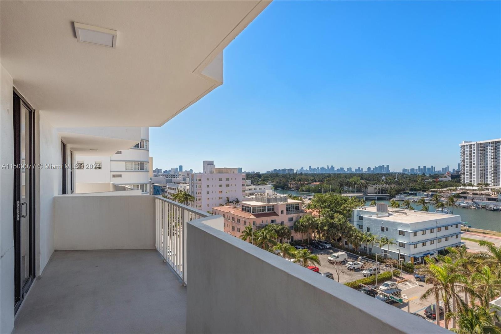 4301 Collins Ave 801, Miami Beach, Florida 33140, 2 Bedrooms Bedrooms, ,2 BathroomsBathrooms,Residential,For Sale,4301 Collins Ave 801,A11509077