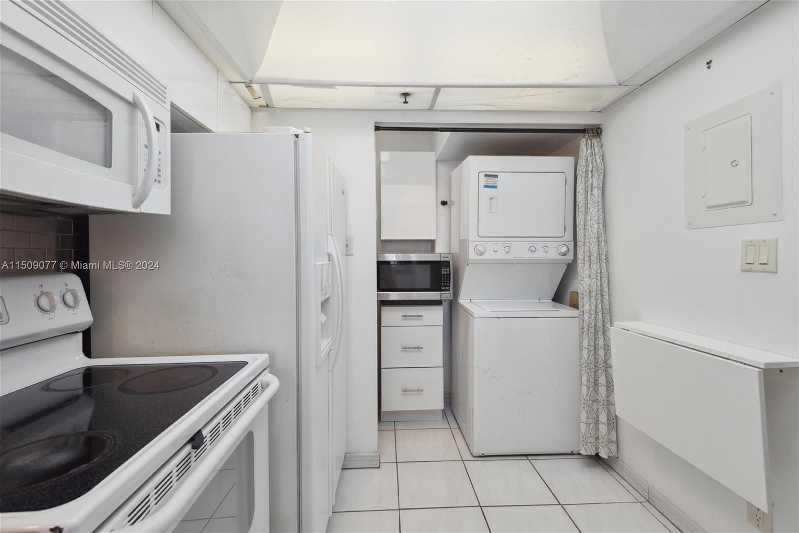 4301 Collins Ave 801, Miami Beach, Florida 33140, 2 Bedrooms Bedrooms, ,2 BathroomsBathrooms,Residential,For Sale,4301 Collins Ave 801,A11509077