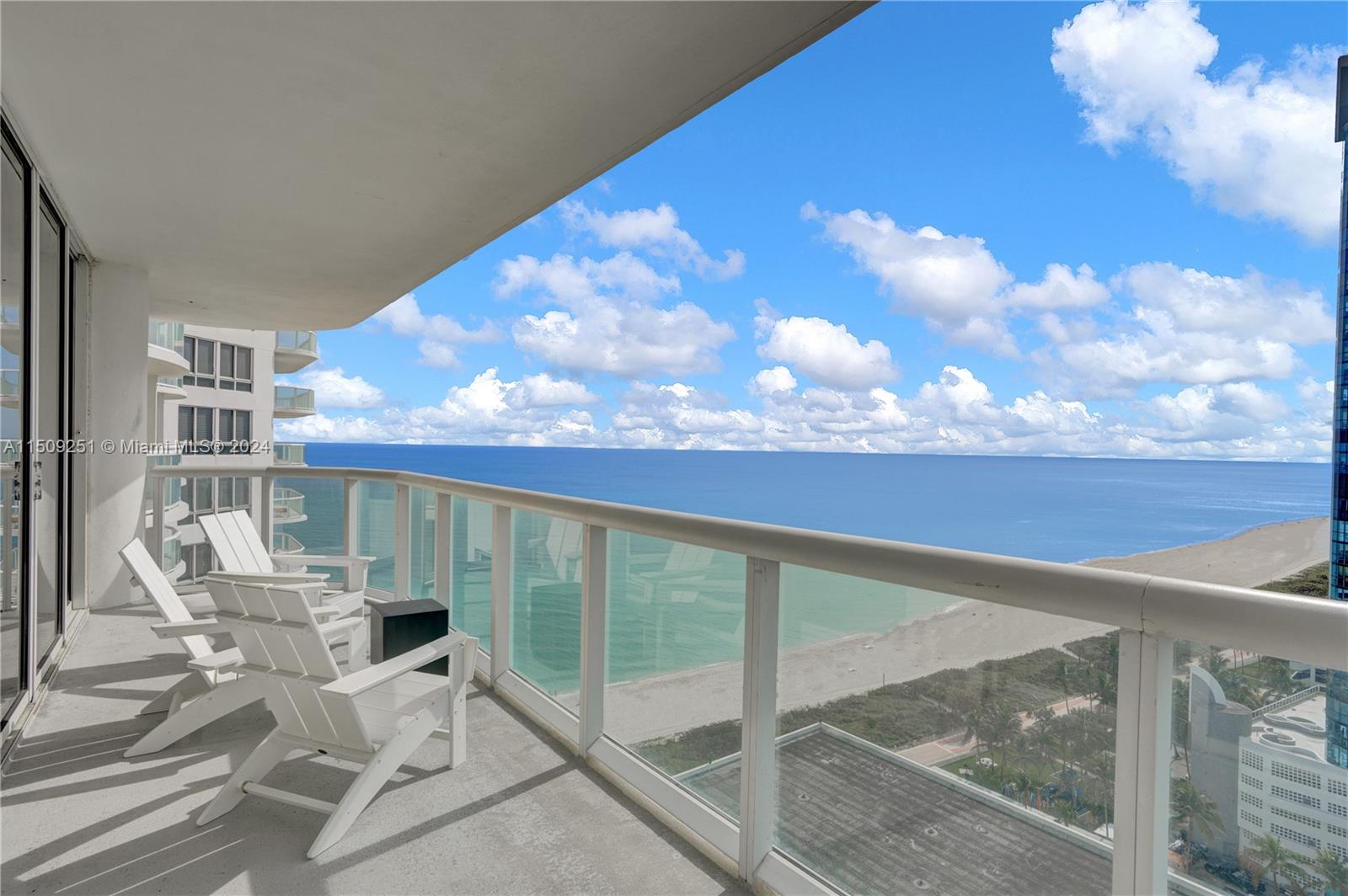 6365 Collins Ave 2007, Miami Beach, Florida 33141, 2 Bedrooms Bedrooms, ,2 BathroomsBathrooms,Residentiallease,For Rent,6365 Collins Ave 2007,A11509251