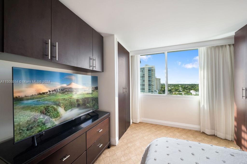 2670 E Sunrise Blvd 907, Fort Lauderdale, Florida 33304, 1 Bedroom Bedrooms, ,1 BathroomBathrooms,Residential,For Sale,2670 E Sunrise Blvd 907,A11508814