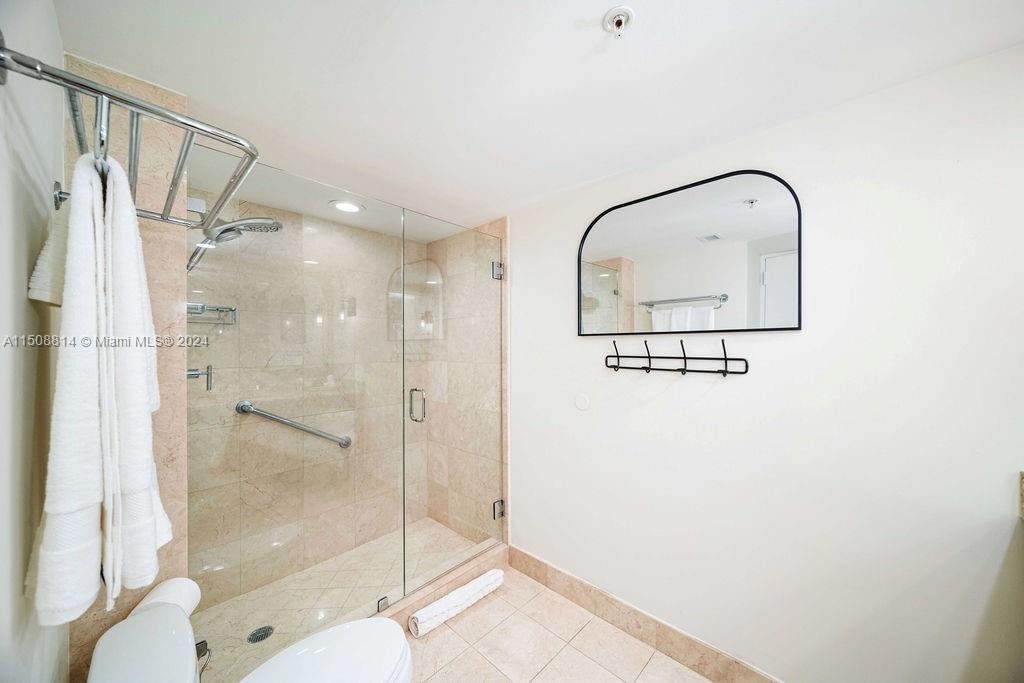 2670 E Sunrise Blvd 907, Fort Lauderdale, FL 33304, 1 Bedroom Bedrooms, ,1 BathroomBathrooms,Residential,For Sale,Sunrise Blvd,A11508814