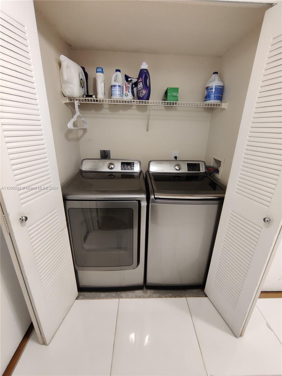 7620 Westwood Dr 216, Tamarac, Florida 33321, 3 Bedrooms Bedrooms, ,2 BathroomsBathrooms,Residential,For Sale,7620 Westwood Dr 216,A11509287