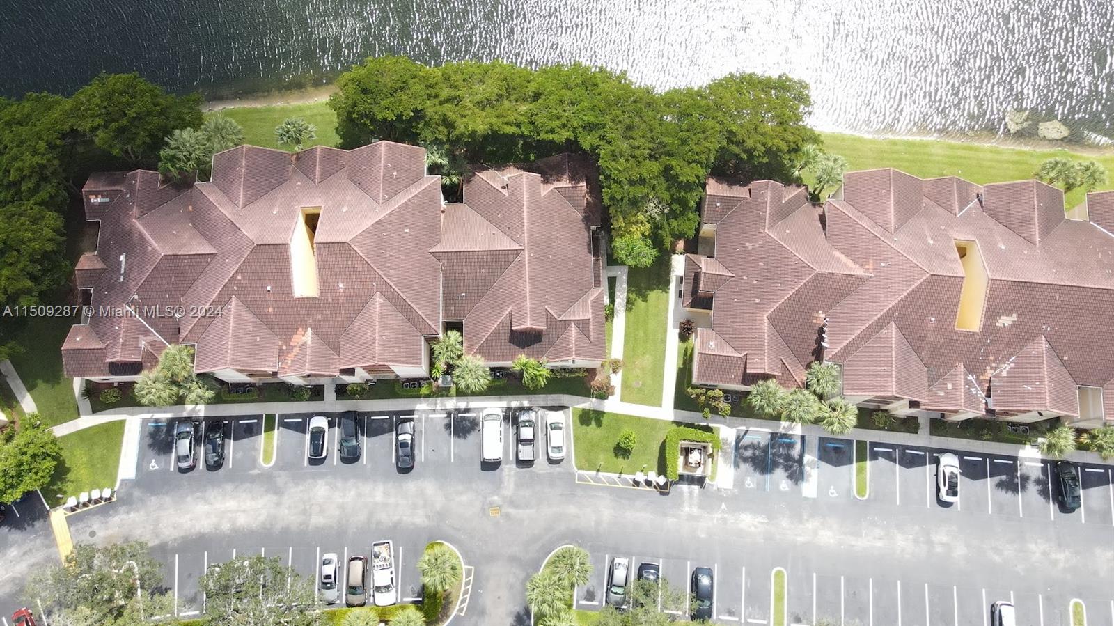 7620 Westwood Dr 216, Tamarac, Florida 33321, 3 Bedrooms Bedrooms, ,2 BathroomsBathrooms,Residential,For Sale,7620 Westwood Dr 216,A11509287