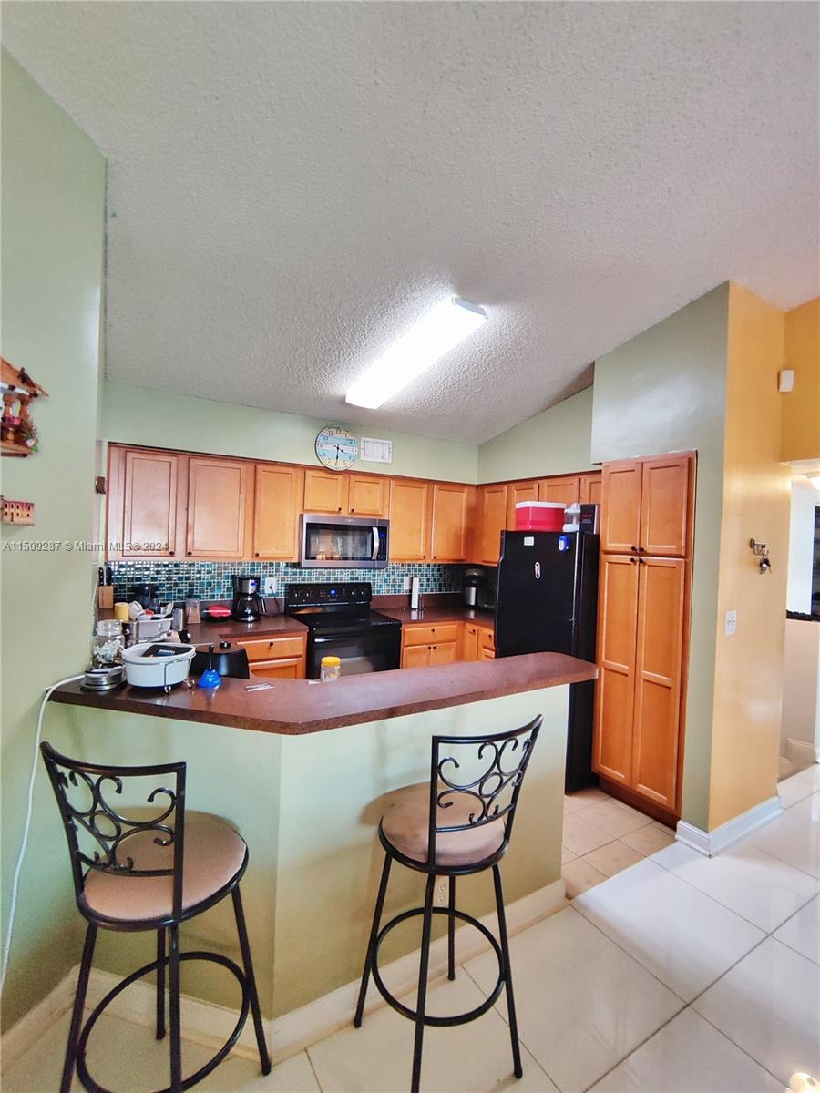 7620 Westwood Dr 216, Tamarac, Florida 33321, 3 Bedrooms Bedrooms, ,2 BathroomsBathrooms,Residential,For Sale,7620 Westwood Dr 216,A11509287