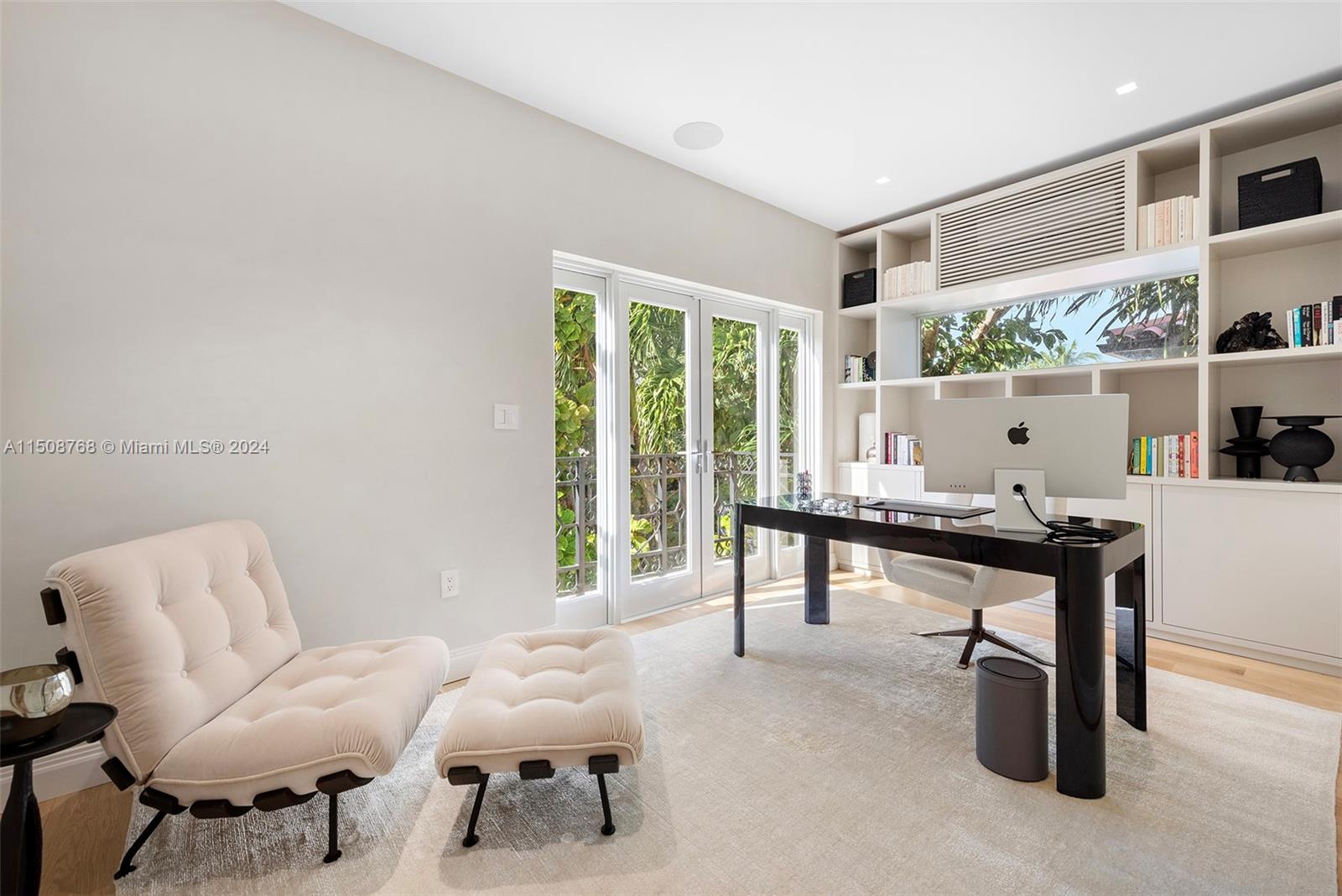 4th Bedroom - Built in custom bookshelf