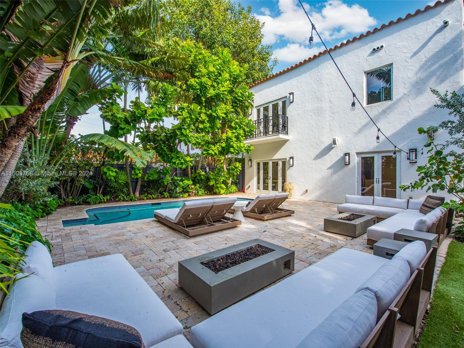 5572 Pine Tree Dr, Miami Beach, FL, 33140 United States, 5 Bedrooms Bedrooms, ,3 BathroomsBathrooms,Residential,For Sale,Pine Tree Dr,A11508768