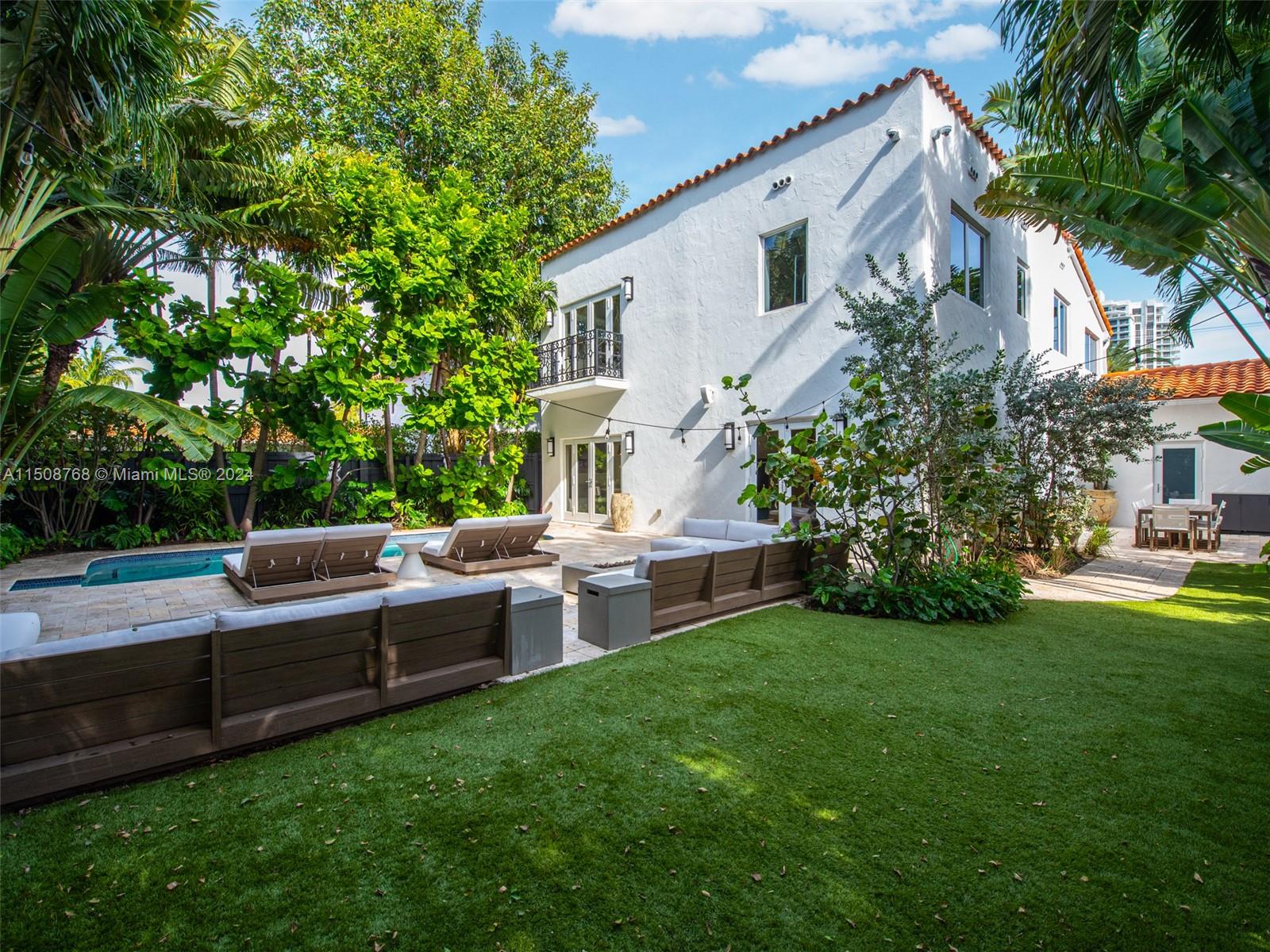 5572 Pine Tree Dr, Miami Beach, FL, 33140 United States, 5 Bedrooms Bedrooms, ,3 BathroomsBathrooms,Residential,For Sale,Pine Tree Dr,A11508768