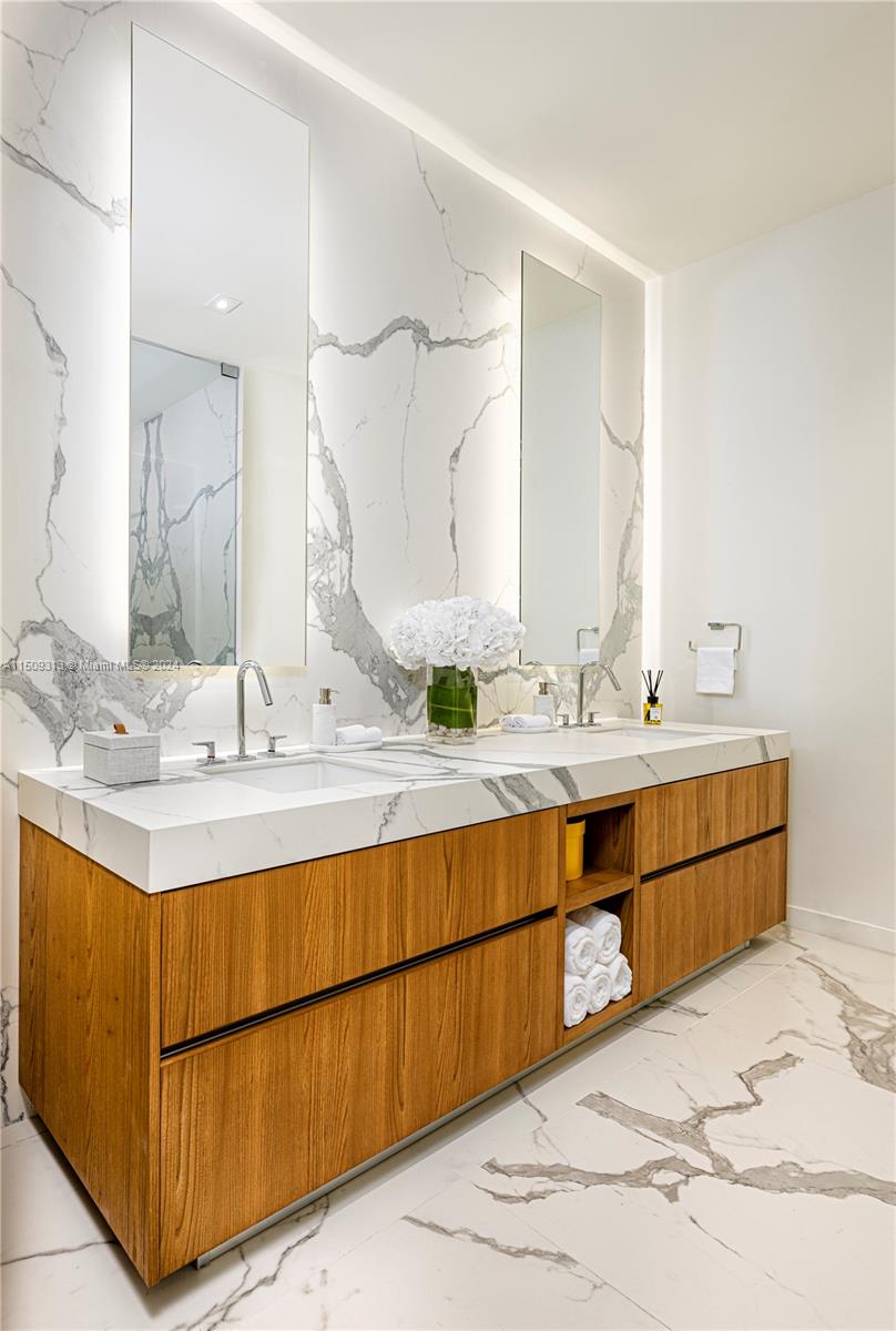 1444 Biscayne Blvd 3602, Miami, Florida 33132, 2 Bedrooms Bedrooms, ,2 BathroomsBathrooms,Residential,For Sale,1444 Biscayne Blvd 3602,A11509313